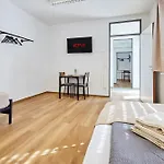 N02 Apartment Fuer Kleine Gruppen Und Teams